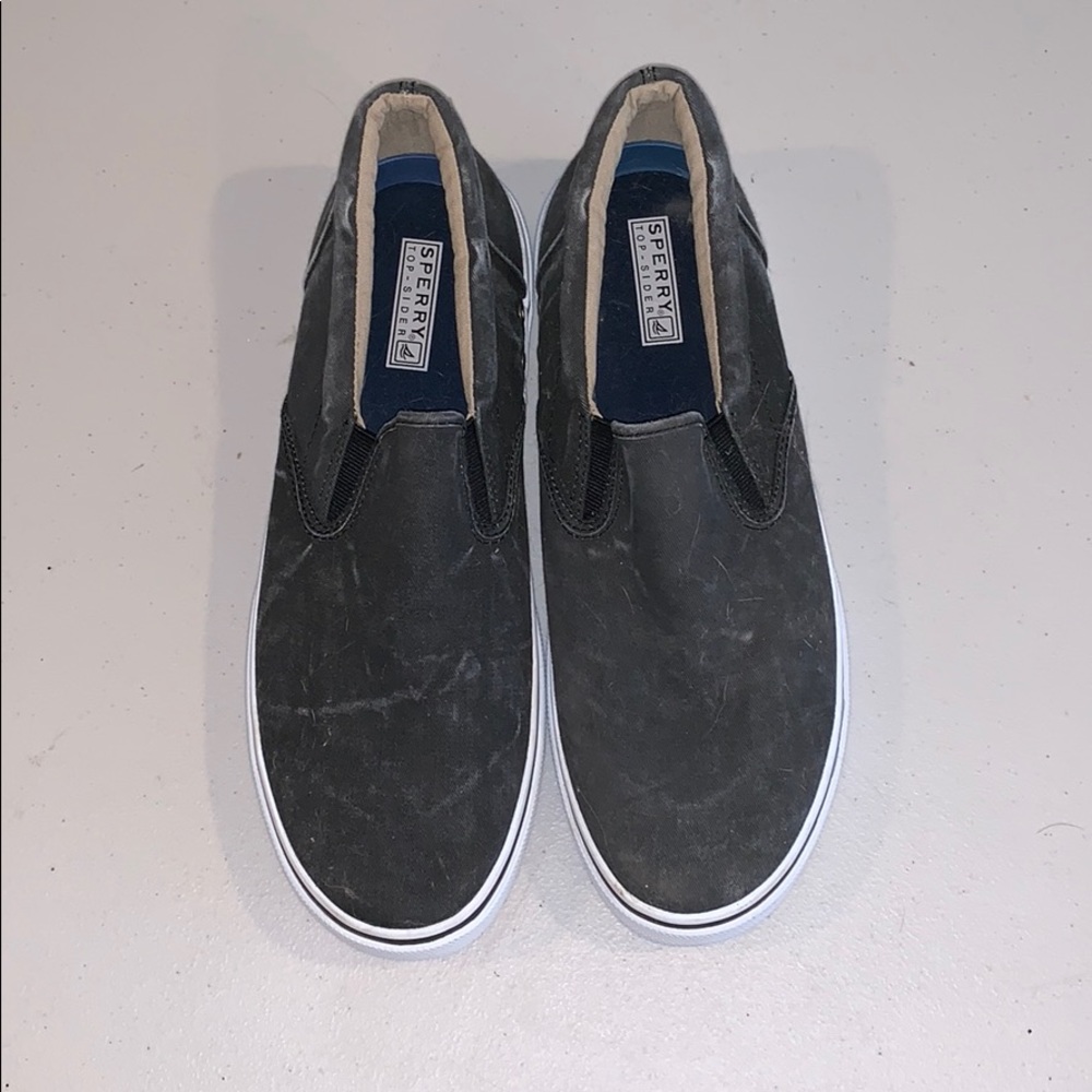 Brand new men’s Sperry slides
